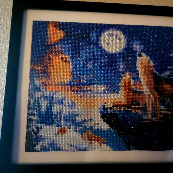 Wolves Howling at Moon Diamond Painting - Picture 2 of 4